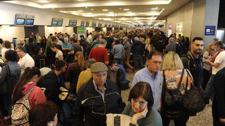 Suspendieron el vuelo a Las Termas y peligra la llegada de los artistas