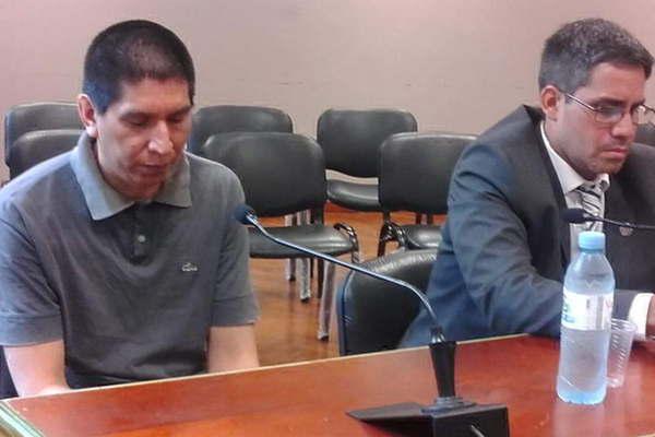 Prisioacuten perpetua por asesinar a su pareja de siete puntildealadas en El Cabureacute Copo