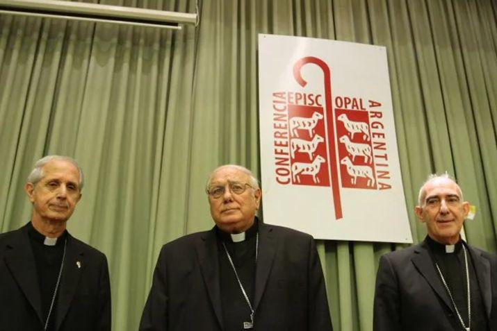 La Iglesia tomó esa decisión tras una semana de deliberaciones y tras la dura homilía de monseñor Ojea hacia el Gobierno