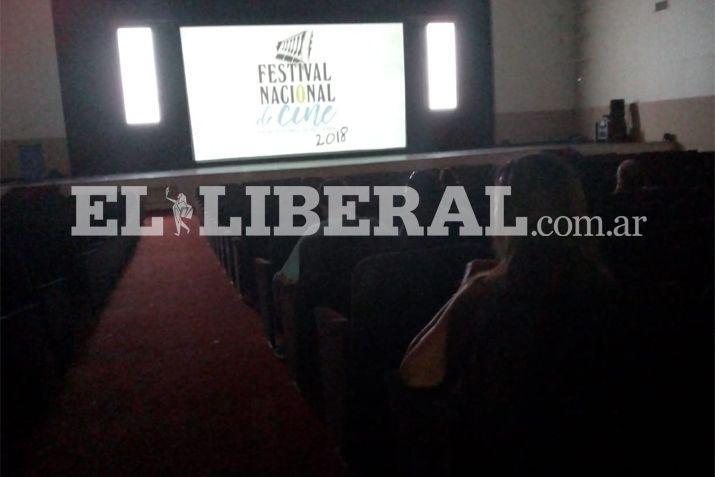 El Festival Nacional de Cine tiene lugar en el Centro Cultural y Artesanal Gral San Martín de Las Termas
