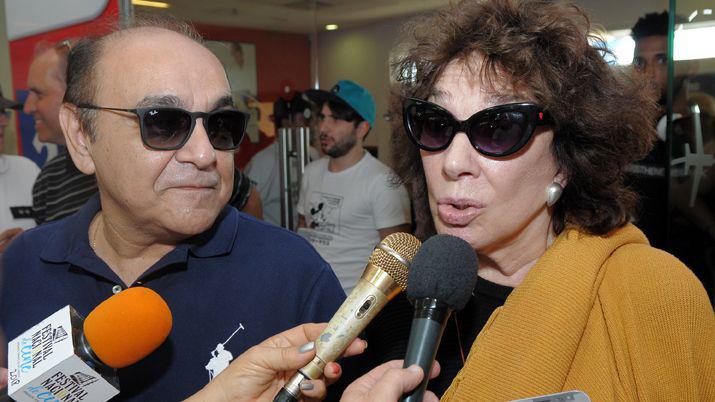 VIDEO Asiacute llegaban las estrellas al Aeropuerto de Santiago