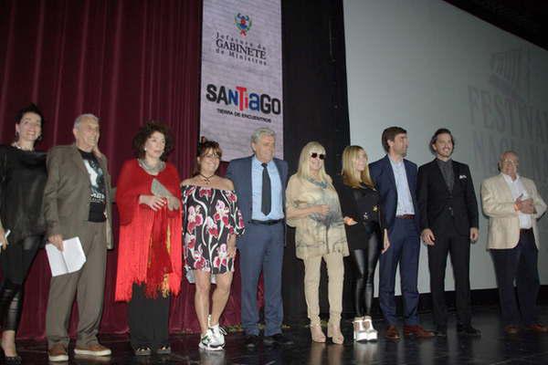 Realizaron la apertura oficial del Festival Nacional de Cine Premios Termas de Riacuteo Hondo