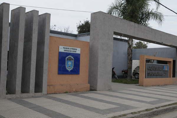 Le pidioacute dinero para los gastos del hijo de ambos y recibioacute una trompada