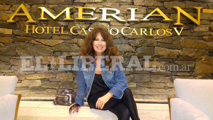 Luisa Kuliok arribó a la Ciudad Spa para presentarse en el Festival Nacional de Cine Premios Termas de Río Hondo 2018