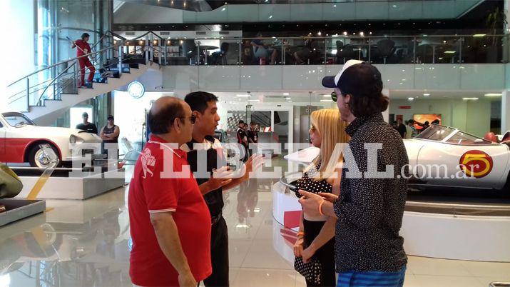 Los artistas de renombre nacional estuvieron acompañados durante la recorrida por el productor general del evento Francisco Pérez Nazar