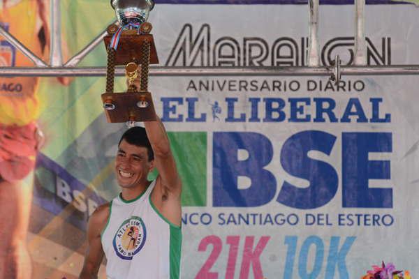 Gerardo Atiacutea aseguroacute haber sacado provecho de las altas temperaturas