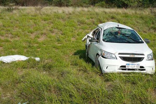 Una joven friense salioacute despedida en el vuelco del auto en el que viajaba y perdioacute la vida en el acto 