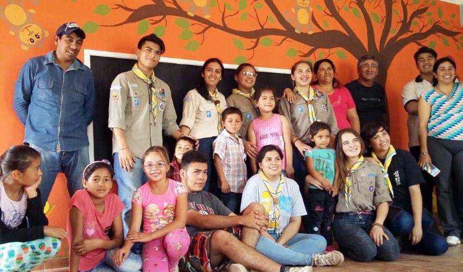 Grupo de Scouts visitoacute una escuela rural del interior loretano