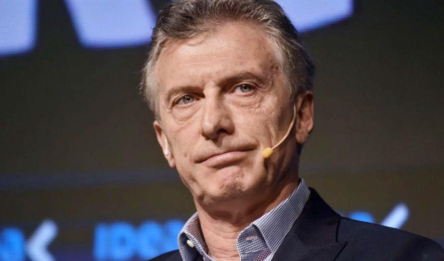 Macri firmoacute el decreto que establece un bono de  5 mil para privados