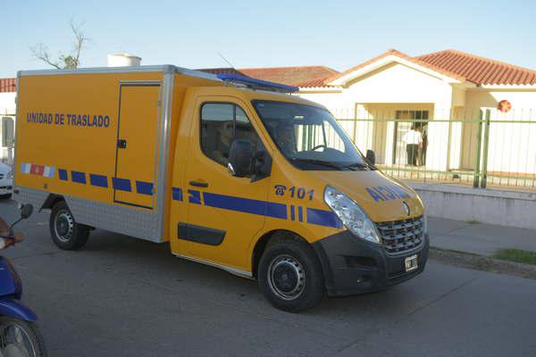 Halloacute a su vecino pendiendo de una soga