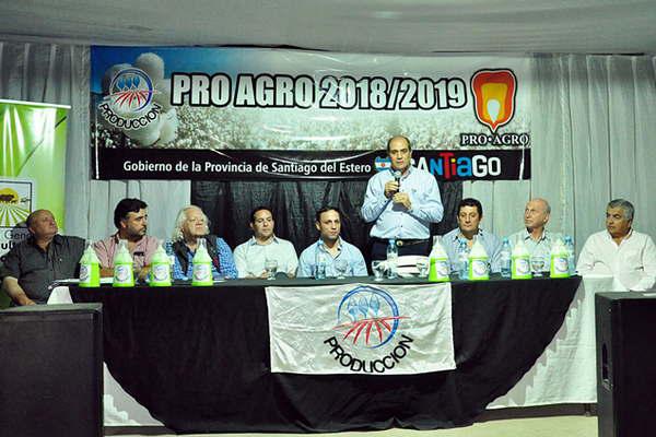 El Ministerio de Produccioacuten provincial lanzoacute  la Campantildea ProAgro y algodonera 20182019