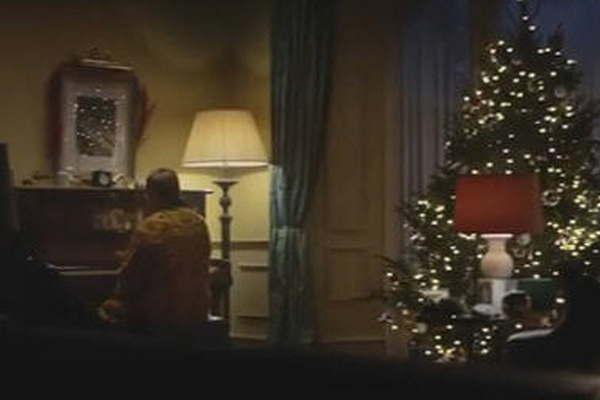 Elton John ya celebra Navidad 