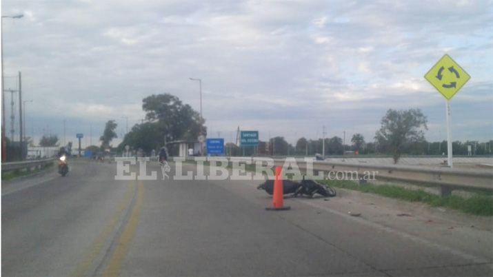 La moto en la que viajaba el joven policía