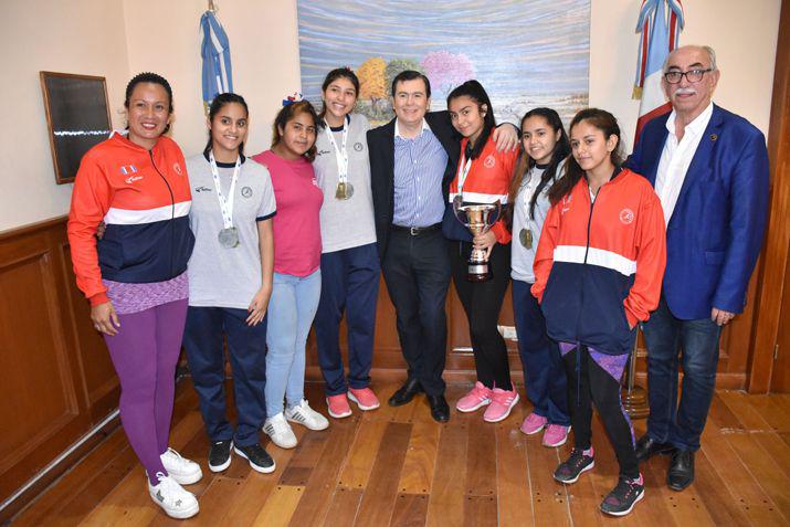 El Gobernador recibioacute a los deportistas que participaron en los Juegos Evita 2018