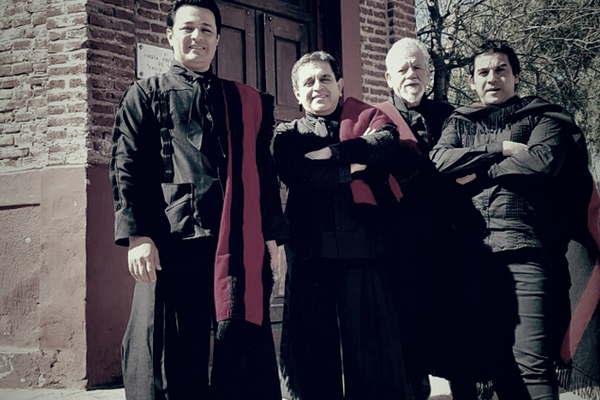 El folclore de Los Altamirano estaraacute presente mantildeana en el Patio del Indio Froilaacuten 