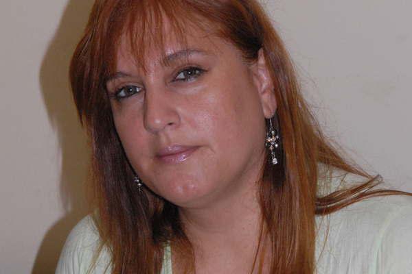 Dura batalla judicial entre ex esposos por la tenencia de una nintildea de 8 antildeos