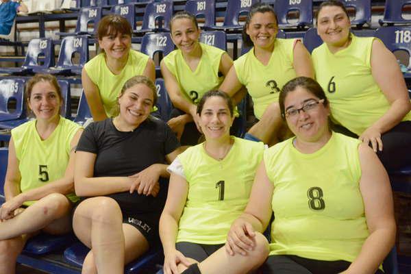 Quimsa pegoacute el grito  de campeoacuten en damas 