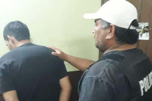 Capturan a supuesto ladroacuten que cometioacute dos asaltos a mano armada