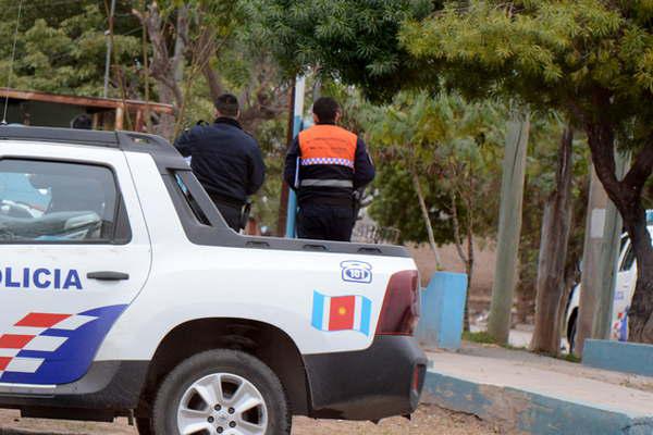 Amenazoacute a su pareja para que no fuera a una iglesia