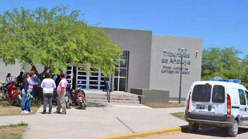 Golpeaba a sus hijos constantemente hasta cuando no acertaba la toacutembola