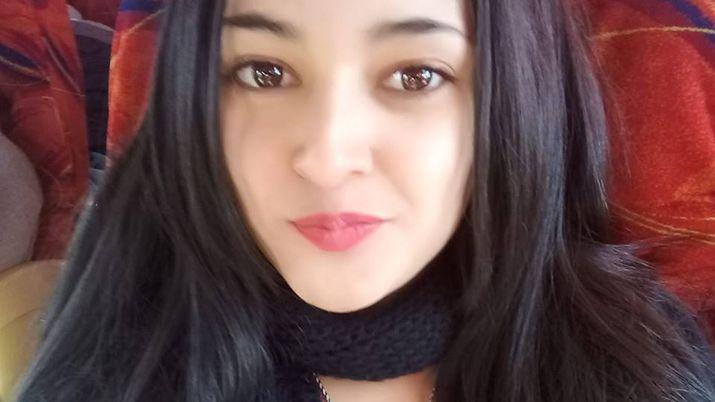 Lourdes tiene apenas 16 años