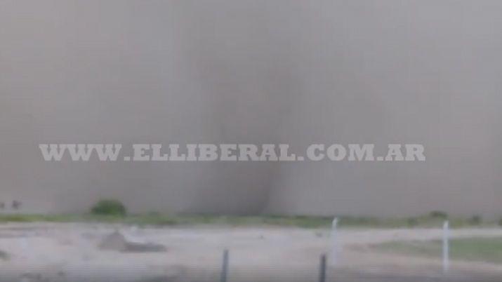 VIDEO  Miraacute el devastador tornado en Colonia El Simbolar