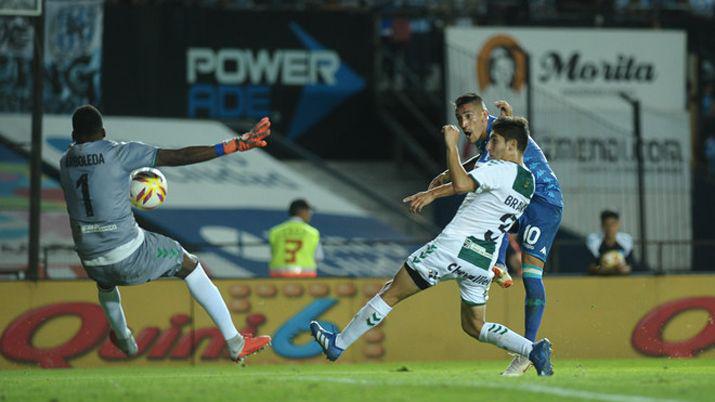 Racing no pudo con Banfield y festejoacute el Decano