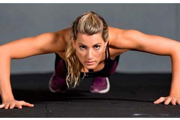 Mica Viciconte es la nueva vedette de la revista de Carmen