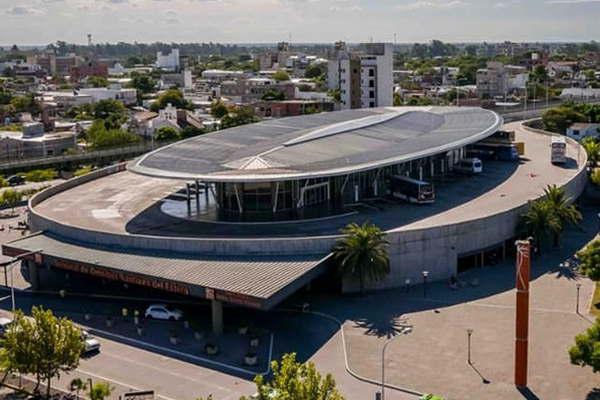 La terminal de oacutemnibus de Santiago cumplioacute 10 antildeos
