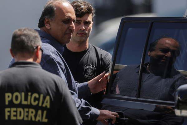 Detuvieron al gobernador de Riacuteo de Janeiro acusado de recibir muacuteltiples sobornos 