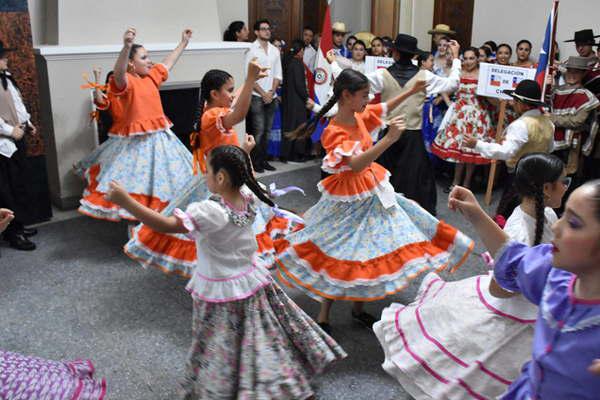 Se puso en marcha la II Bienal Internacional de Folclore en danza 