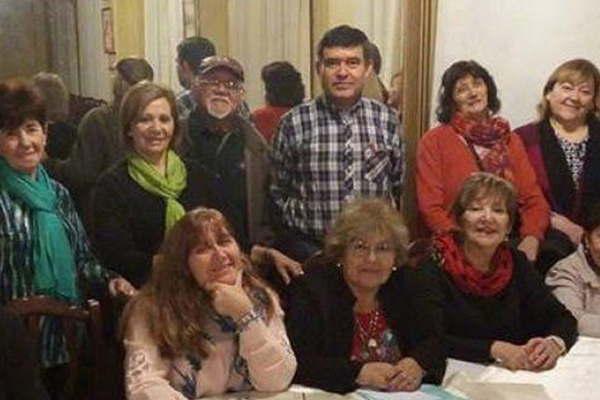 Se inicia el Encuentro Artiacutestico Literario del Sur Santiaguentildeo