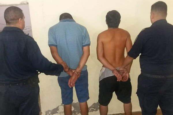 Seis allanamientos por muacuteltiples robos acaban con   dos delincuentes aprehendido