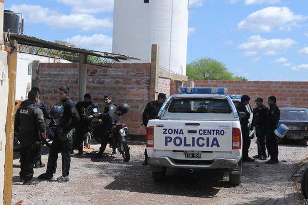 Drogado atacoacute a su padre con una pala y una punta de hierro