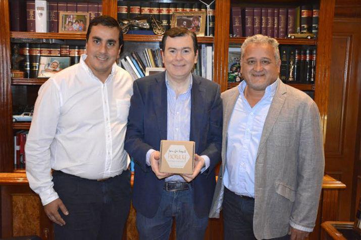 En la reunión se comentó sobre los proyectos que tiene la Cooperativa relacionados con capacitación y producción