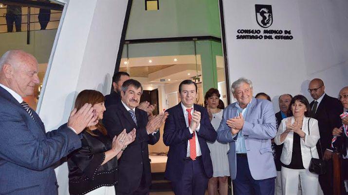 El gobernador participoacute de la inauguracioacuten del edificio del Consejo Meacutedico