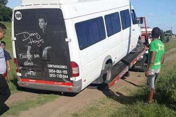 Violento accidente  sufrioacute Dany Hoyos y su banda en Buenos Aires