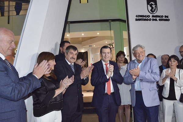 El Consejo Meacutedico de Santiago inauguroacute una moderna sede