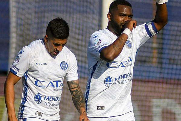 Godoy Cruz y una victoria que le sirve para mantener la ilusioacuten