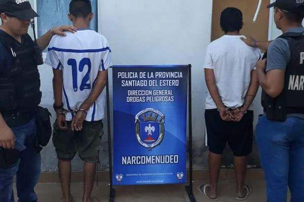 Caen dos sujetos por narcomenudeo en Villa Balnearia buscados tambieacuten en Tucumaacuten por robos