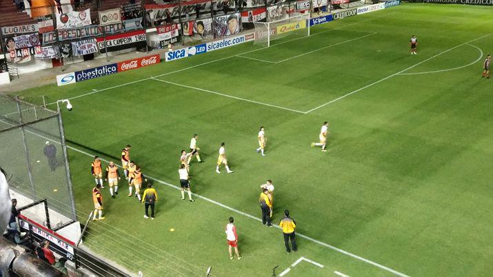 EN VIVO  Mitre de visitante le gana a Chacarita Juniors