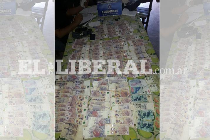 Gran cantidad de dinero terminó siendo secuestrado por las autoridades policiales