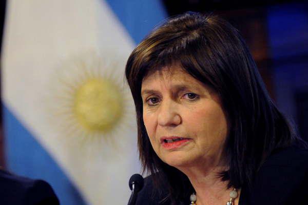 Patricia Bullrich defendioacute a los oficiales de Prefectura
