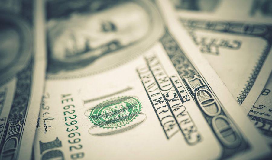 El doacutelar vuelve a los 39