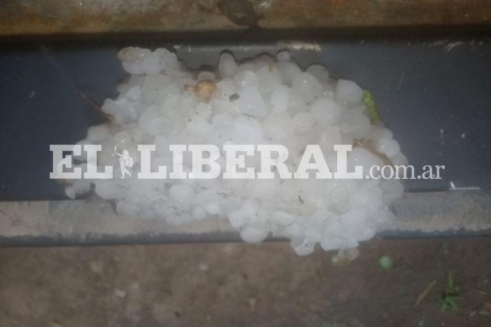 El granizo provocó numerosos daños en San Pedro de Guasayn