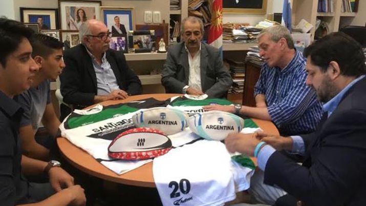 A través del rugby buscan reinsertar a la sociedad a reclusos de Santiago