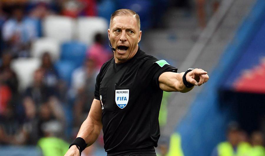 Neacutestor Pitana fue elegido como el mejor aacuterbitro del mundo