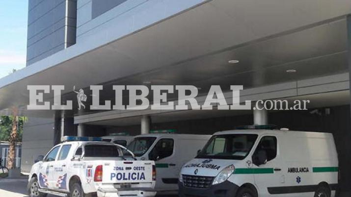 La mujer fue internada en grave estado en el Centro de Salud de La Banda