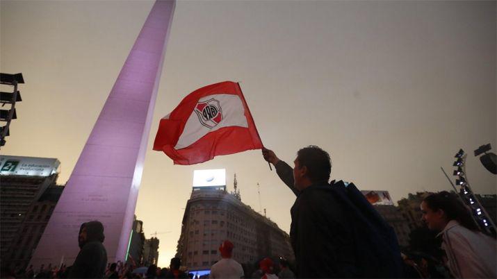 Los hinchas de River festejaron en el Obelisco
