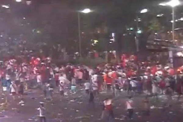 Hubo disturbios al final de los festejos de River en el Obelisco